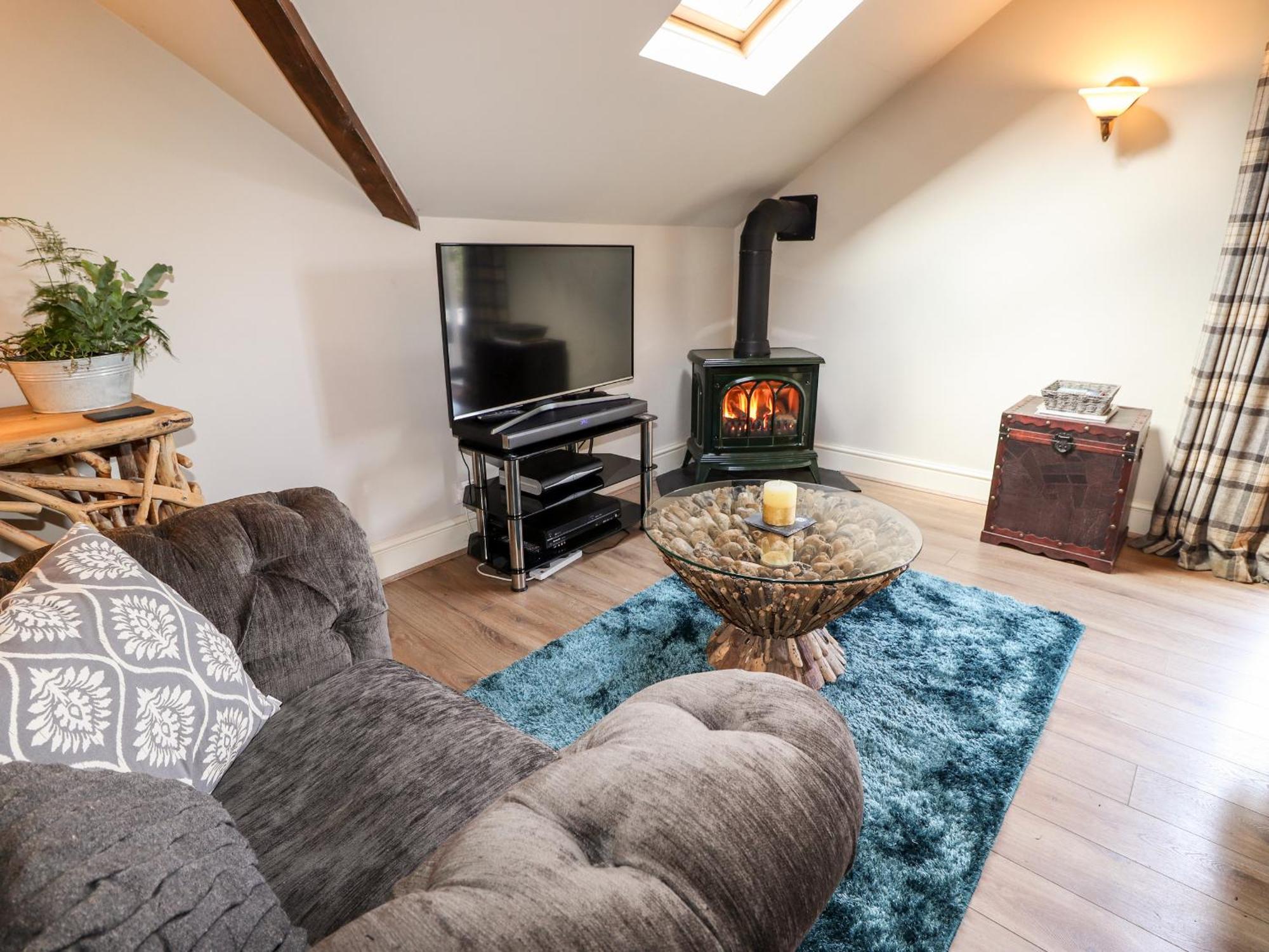 Holiday home Peony Ulverston